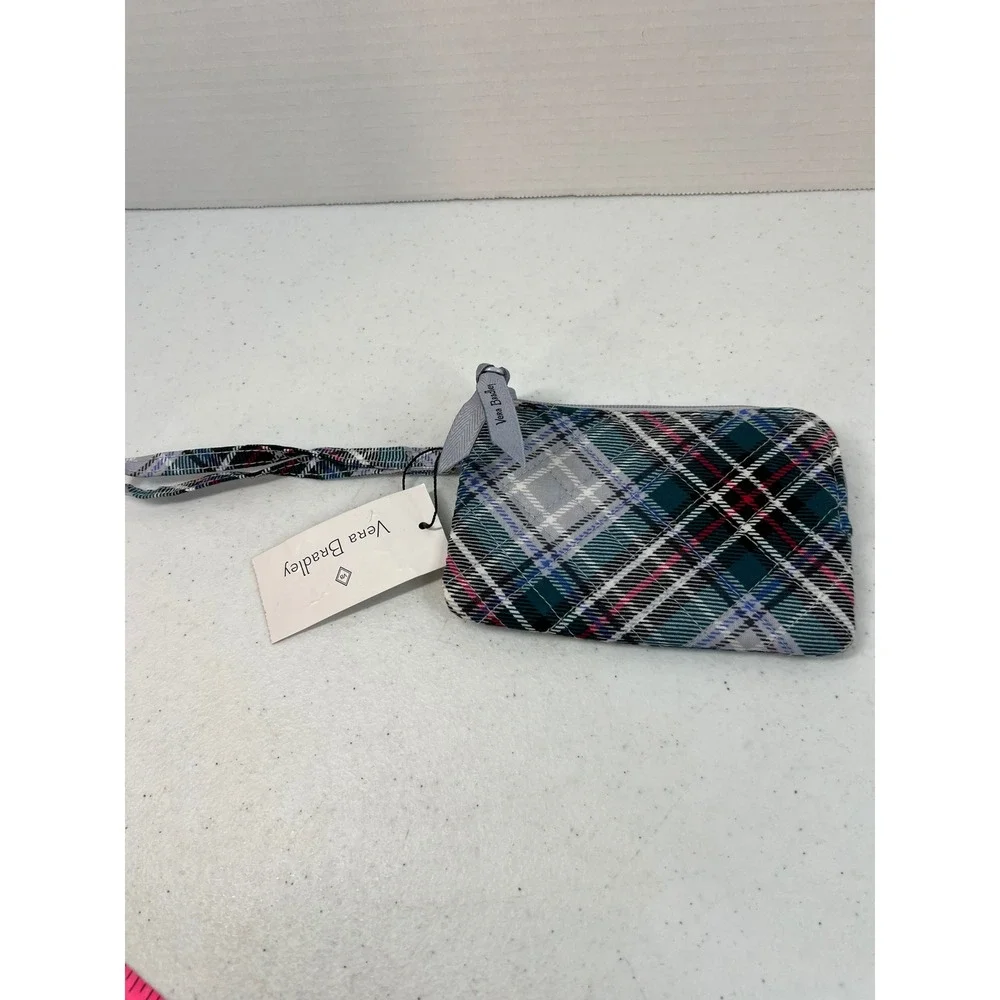 Vera Bradley RFID Zip ID Case Snowy Plaid Quilted Cotton Wallet NWT